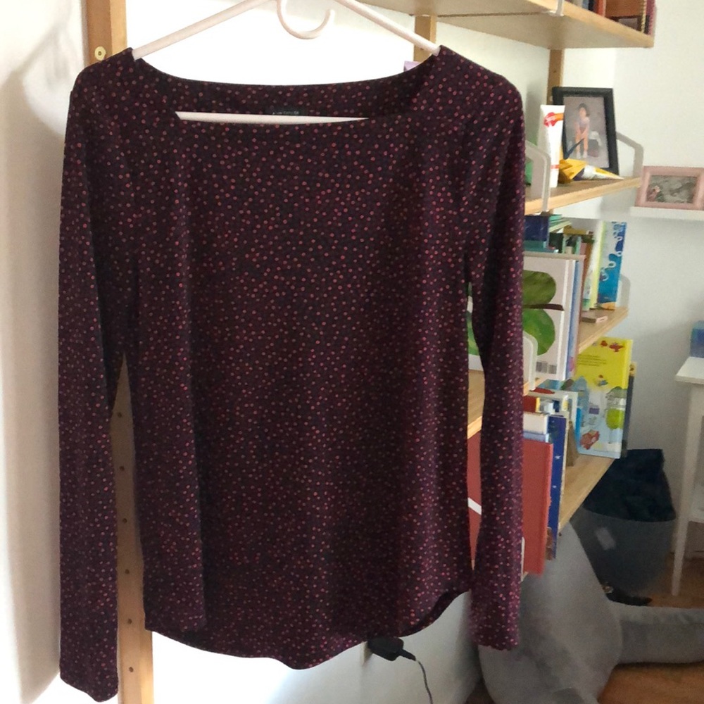 Ann Taylor long sleeve top, size small